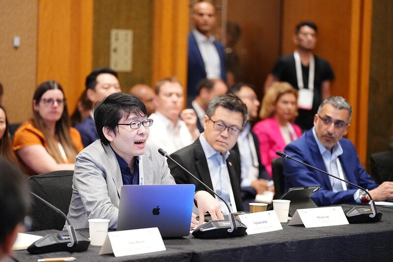 - Regulators' Breakfast Briefings - Executive Leaders Breakfast Session